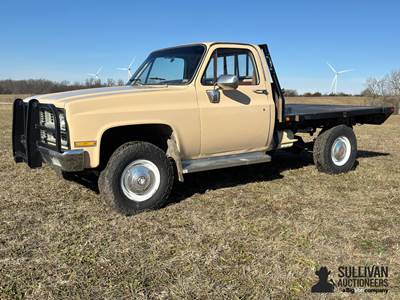 1982 GMC High Sierra 2500 4x4 Flatbed Pickup