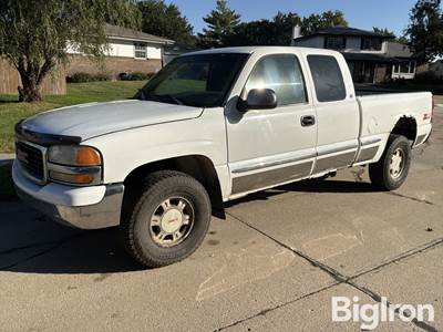 1999 GMC Sierra 1500 Z71 4x4 Extended Cab Pickup