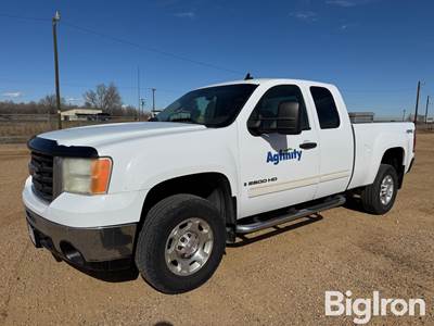 2007 GMC Sierra 2500 4WD Extended Cab Pickup