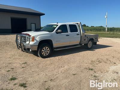 2012 GMC Sierra 2500 HD 4x4 Crew Cab Flatbed Pickup