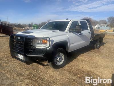 2019 GMC Sierra 3500 HD 4x4 Crew Cab Flatbed Pickup