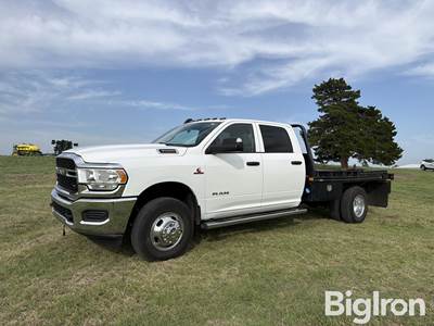 2019 Ram 3500 4x4 Crew Cab Flatbed Pickup