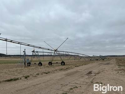 Lockwood 2006 center pivot