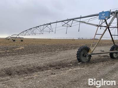 Valley 8000 7-Tower Pivot