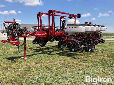 2010 AGCO 8180 Challenger 12R30 Planter W/Fertilizer