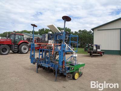 Almaco 4R 30 3-Pt Research Planter