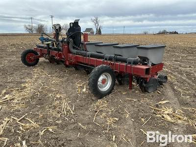 Case IH 1200 8R30” Planter