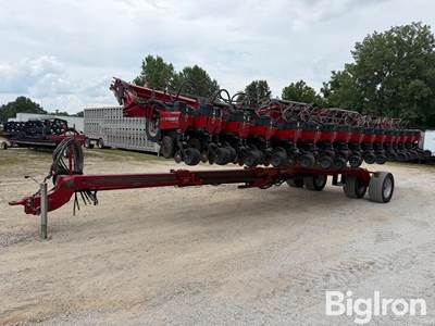2004 Case IH 1200 16R30"/31R15" Planter