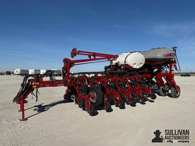 2017 Case IH 2150 Early Riser 16R30 Planter