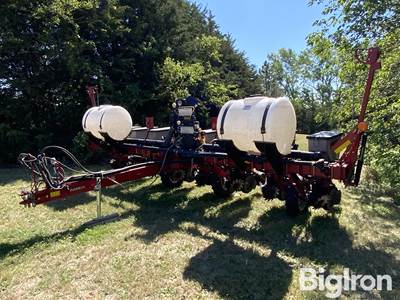 2014 Case IH Early Riser 1225 8R30 Planter
