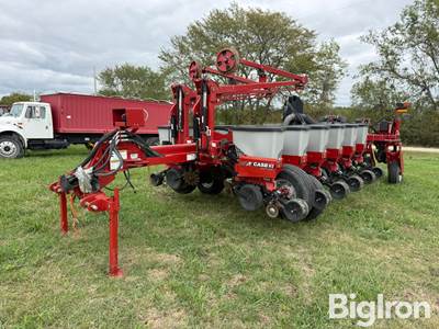 Case IH Early Riser 1250 16R30" Planter