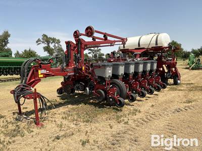 2018 Case IH Early Riser 2150 16R30" Planter