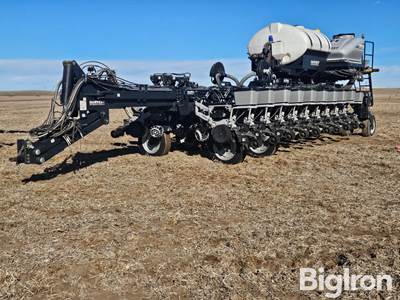 2023 Harvest International 24R30 High Speed Precision CCS Planter