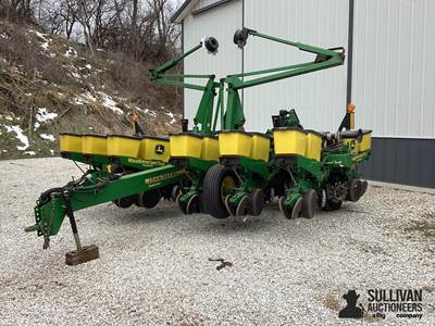 2002 John Deere 1760 MaxEmerge Plus 12R30 Conservation Planter