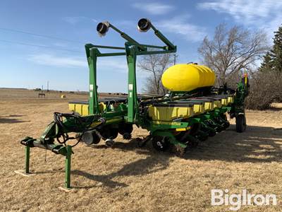 2003 John Deere 1770 NT 16R30" Planter