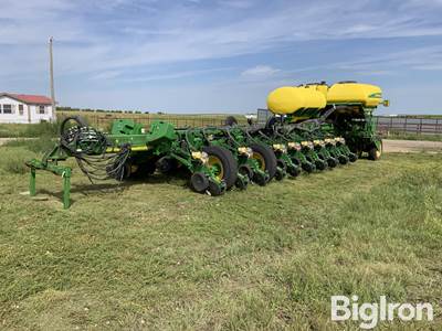 2013 John Deere 1770NT CCS 24R30 Planter