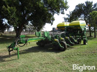 2011 John Deere 1770 NT CCS 12R30 Planter