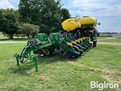 2021 John Deere 1775 16R Planter