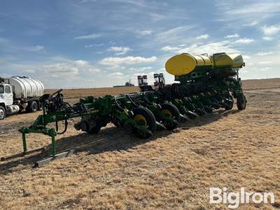 2016 John Deere 1775NT Exact Emerge 24R30 Planter