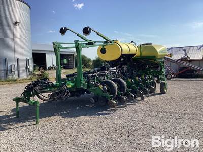 2017 John Deere 1775NT 16R30 ExactEmerge Planter