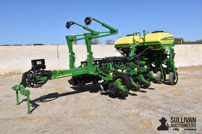 2016 John Deere 1775NT ExactEmerge 12R30 CCS High Speed Planter