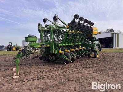2014 John Deere 1790 16/31 CCS Planter