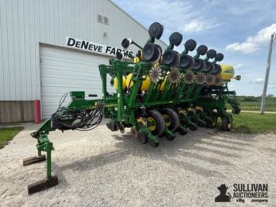 2014 John Deere 1790 CCS 16/32 Planter