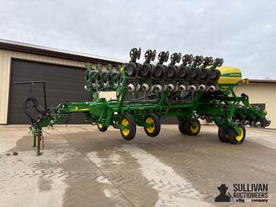 2019 John Deere 1795 ExactEmerge CCS 24R20" Planter
