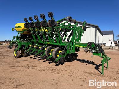 2015 John Deere 1795 MaxEmerge 5 16/32 Split-Row Planter