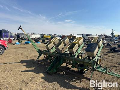 John Deere 7000 4R38 Planter For Parts