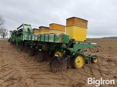 John Deere 7300 MaxEmerge 2 12R38 Planter on Orthman Toolbar