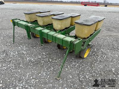 John Deere 4R30 3-Pt Planter