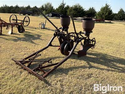 John Deere Antique 2 Row lister planter