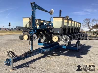 1998 Kinze 2500 Planter