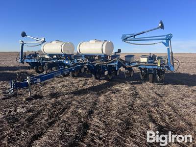 Kinze 3200 1230” Econo-Fold Planter