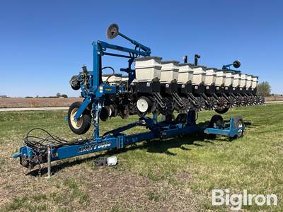 Kinze 3600 12/23 Interplant Planter
