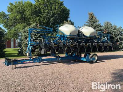 2021 Kinze 3605 12/23 Twin-Line Planter