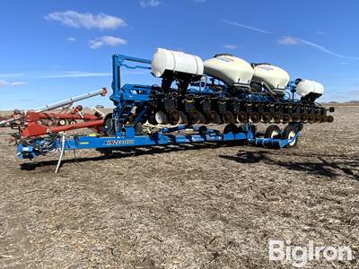 2013 Kinze 3660 ASD 16/31 Planter