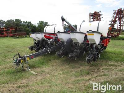 2023 Massey Ferguson PA W12 12R30 Front Fold Planter w/Liquid Fertilizer