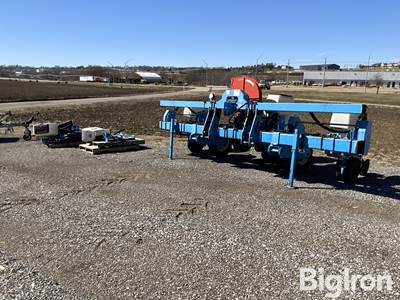 Monosem Twin Row 3-Pt Vegetable Offset Planter