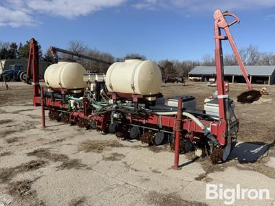 White 6700 8R30 Planter