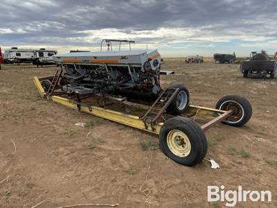 CrustBuster 20 Row Grain Drill w/Trailer