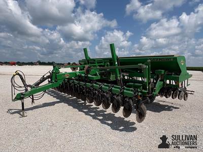 Great Plains 2000 Solid Stand 20' No-Till Drill