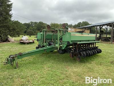 Great Plains 2SF24-400793 0134 Solid Stand 24 Grain Drill