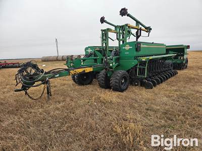 Great Plains 3N-4010F 6475 40' Wide No-Till Grain Drill