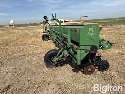 Great Plains 3PD27 Drill