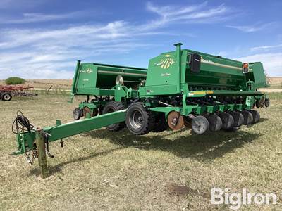 2005 Great Plains 3S-3000 Drill