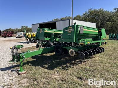 2012 Great Plains 3S-3000 HD 4875 30’ Grain Drill