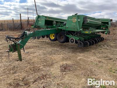 Great Plains 3S-4000HD 4810 05 Drill