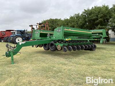 Great Plains 3S-4000HD-4810 10"x40' Front Fold Double Disc Drill